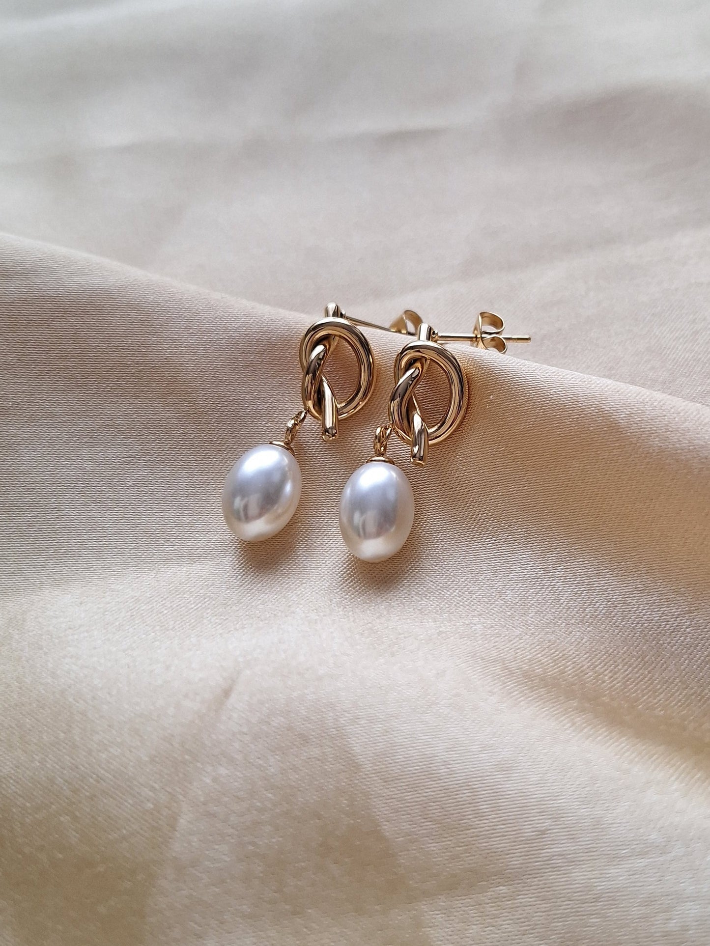 Shell Pearl Drop Knotted Stud Earrings