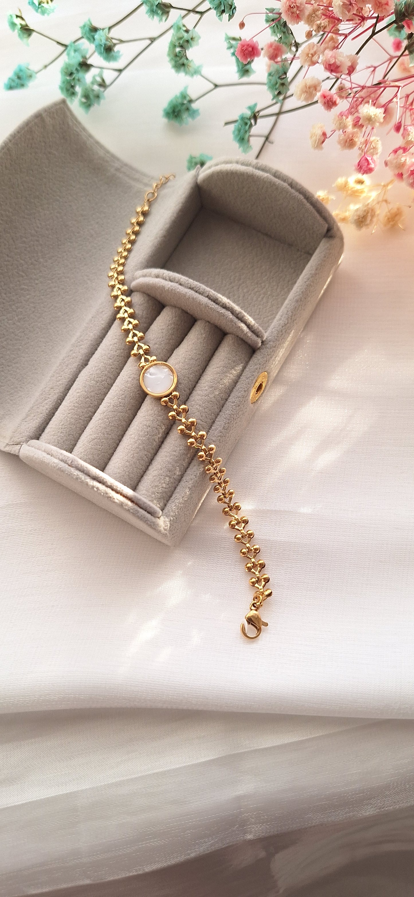 Natural Shell Cherry Circle Jewellery Set