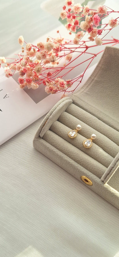 Freshwater Pearl Water Drop Stud Earrings
