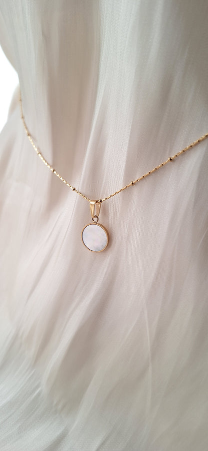Natural Shell Circle Necklace