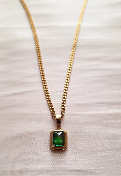 Green Gemstone Curb Chain Necklace